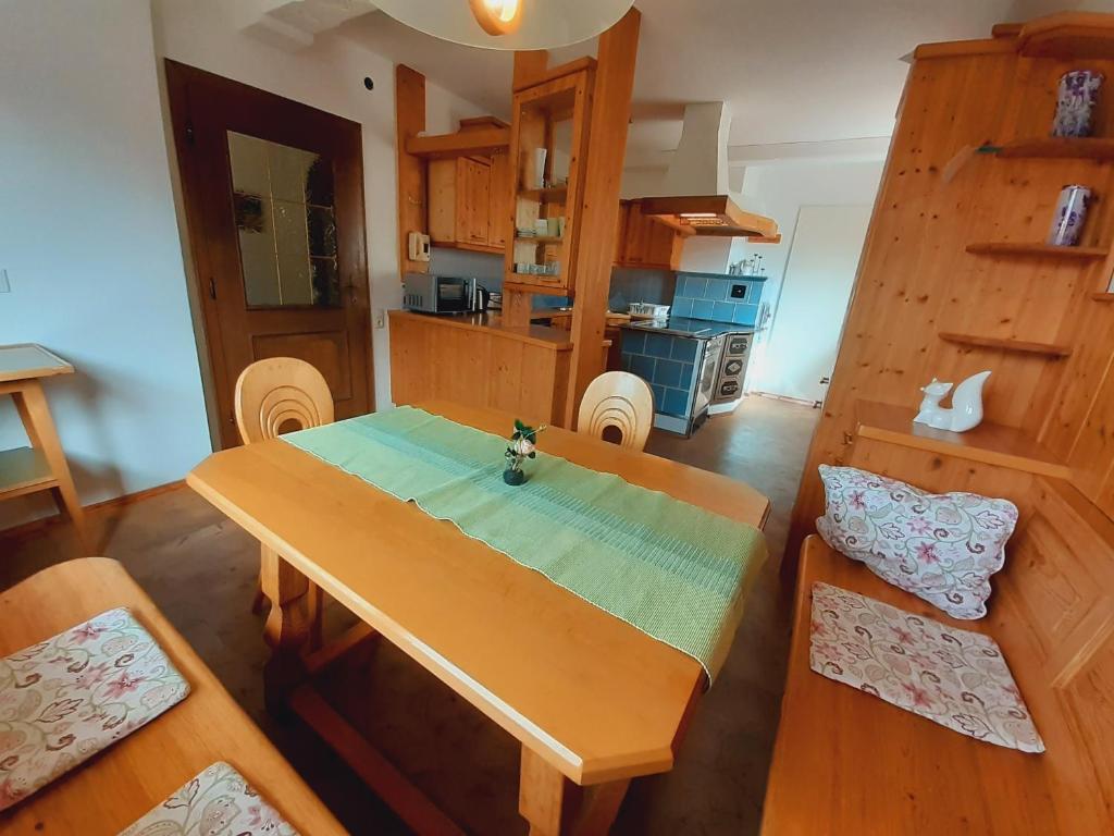 Kuchyň nebo kuchyňský kout v ubytování Apartmenthaus AMELIE