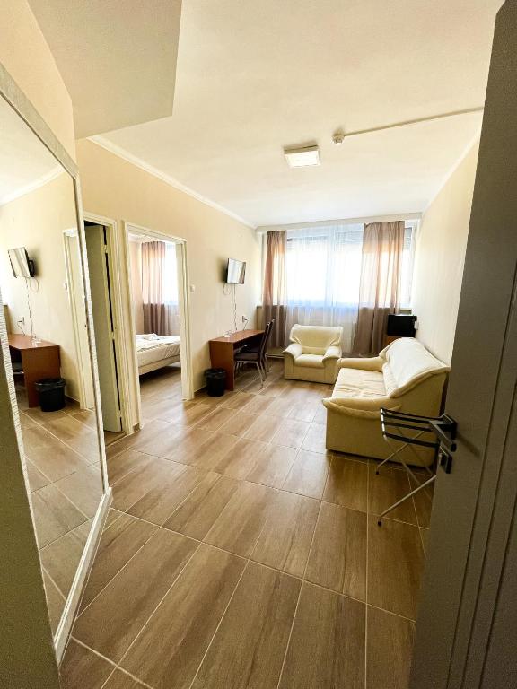 Posedenie v ubytovaní Öreg-tó Hotel és Rendezvénytér