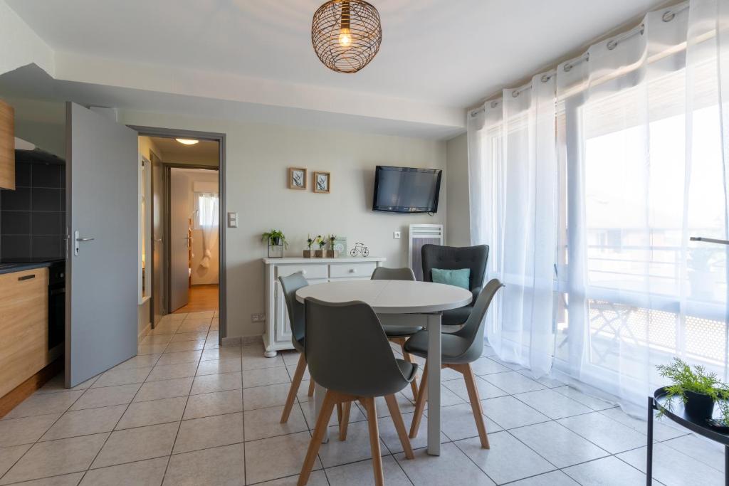 Residence Les Villas CROMA - 带阳台的公寓（6位成人）