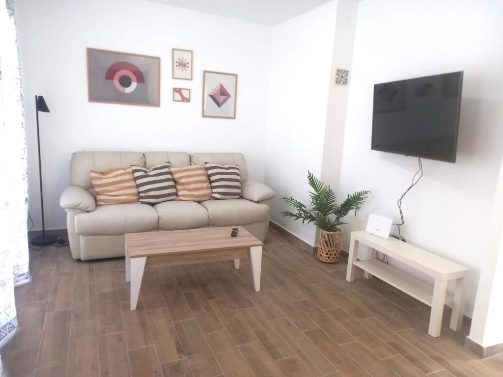 TV a/nebo společenská místnost v ubytování Los Barqueros 25 by Best Holidays Fuerteventura