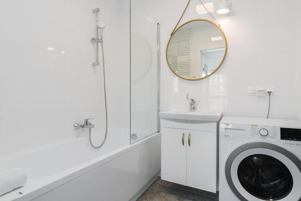 Kúpeľňa v ubytovaní Rezydencja Rejtana with FREE GARAGE Poznań by Noclegi Renters