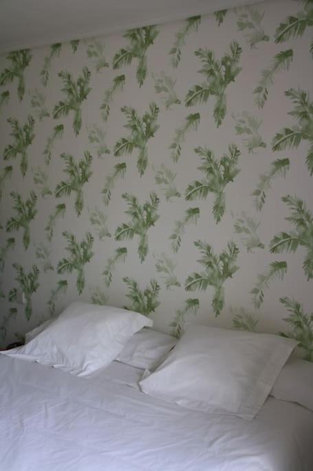 A bed or beds in a room at Perfect Chalet for Beach Lovers and Golfers