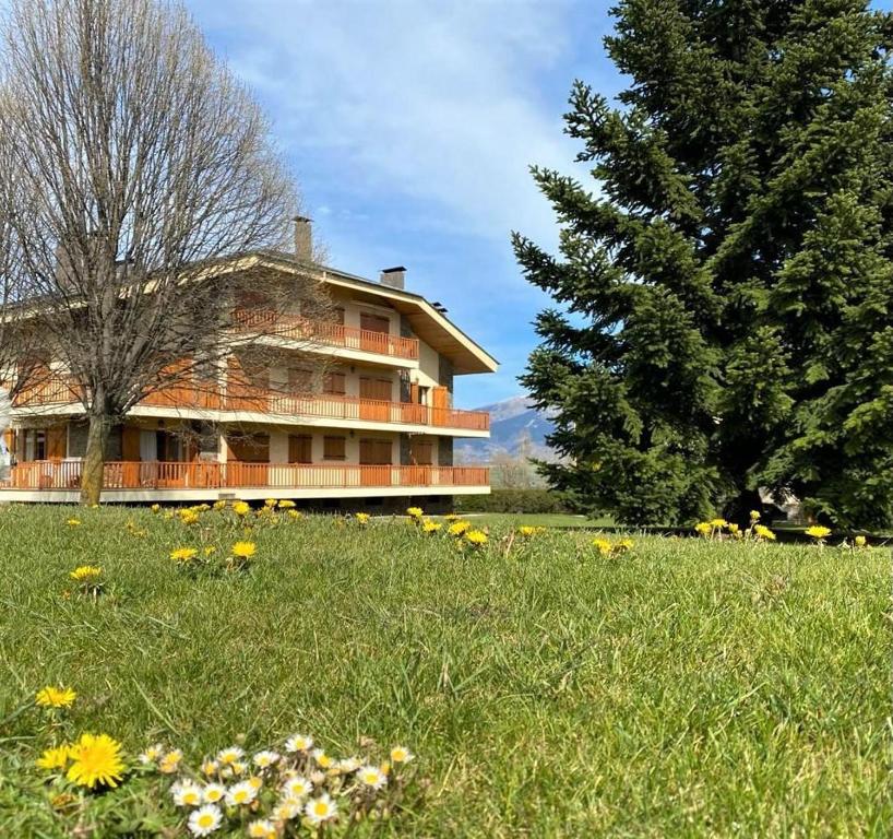 Zahrada ubytování Amplio apartamento en Puigcerda