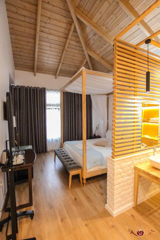 Uma cama ou camas num quarto em Sharm Hotel Luxury