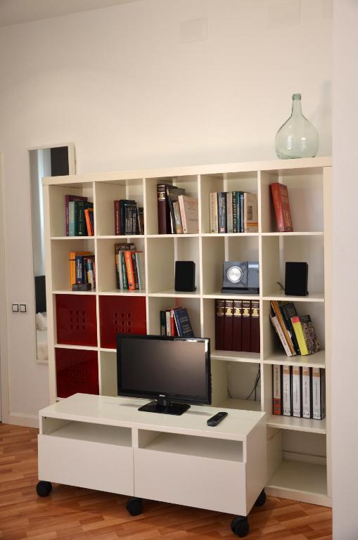 Claris Apartments - 5