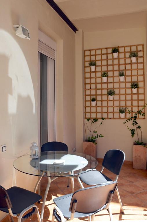 Claris Apartments - 11