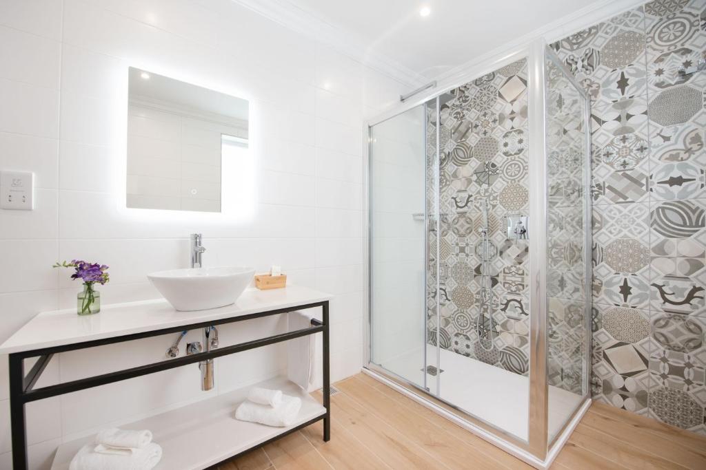 Georges Boutique Living - 7