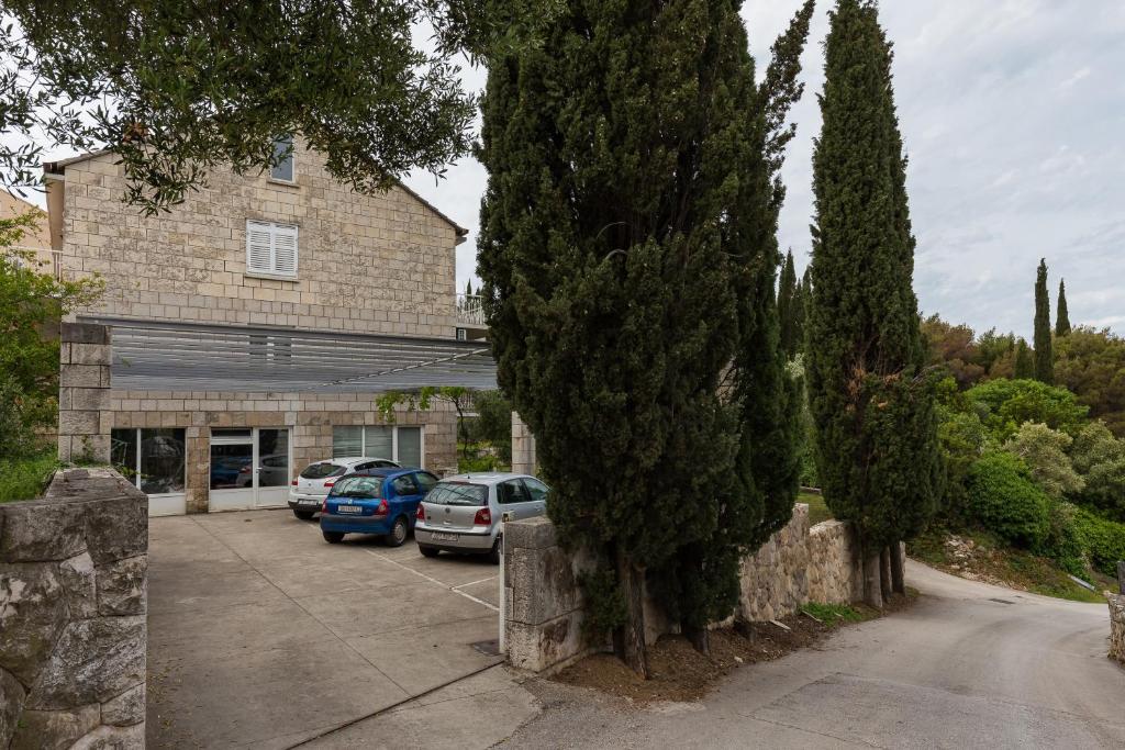 Budova, v ktorej sa apartmán nachádza