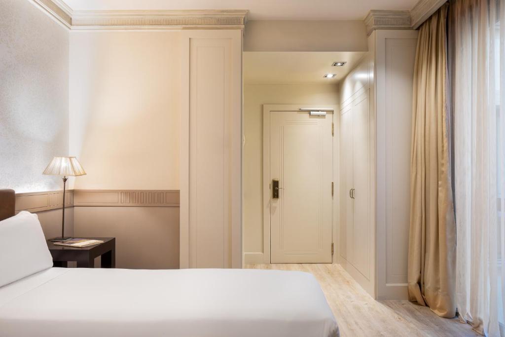 Duquesa de Cardona Hotel 4 Sup by Grup Duquessa - 2