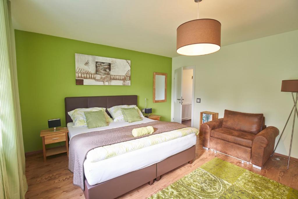 Gästezimmer Victoria - Deluxe Double Room (2 Adultos + 1 Niño)