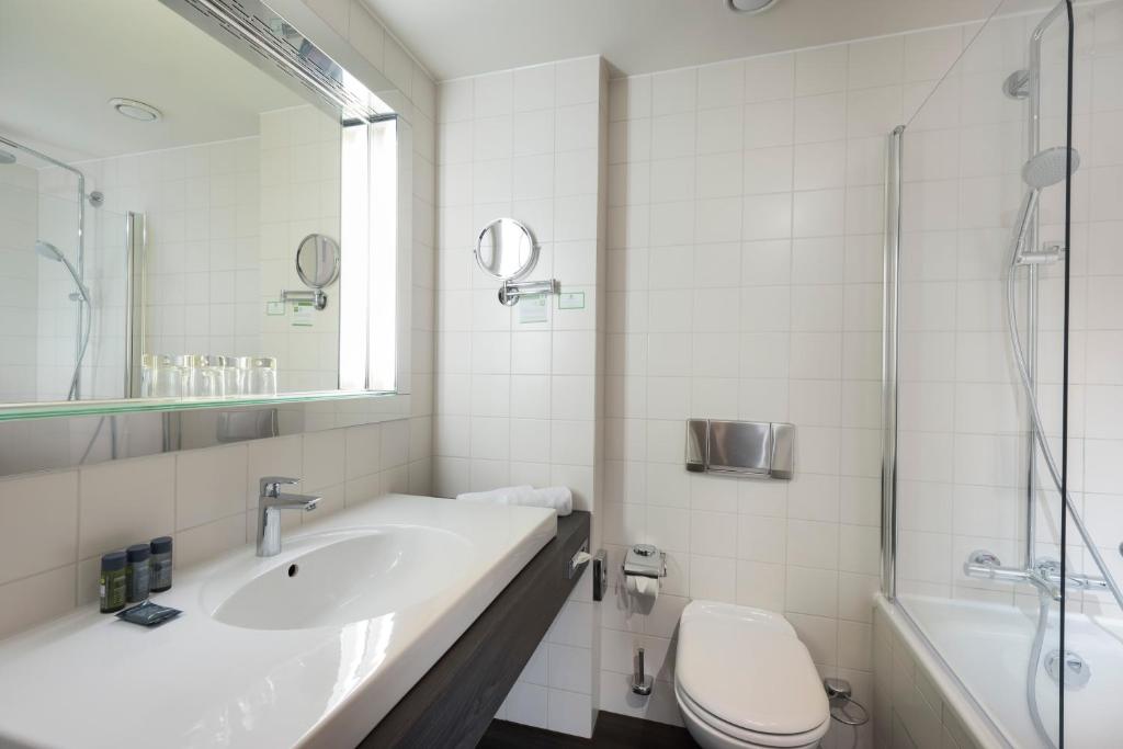 Koupelna v ubytování Holiday Inn Berlin City-West by IHG