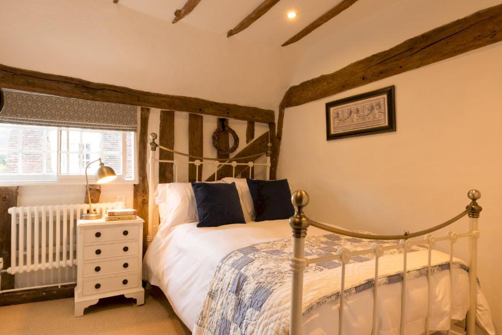 Miller Cottage a luxury 1550's cottage in the Historic centre of Saffron Walden - Maison De Deux Chambres