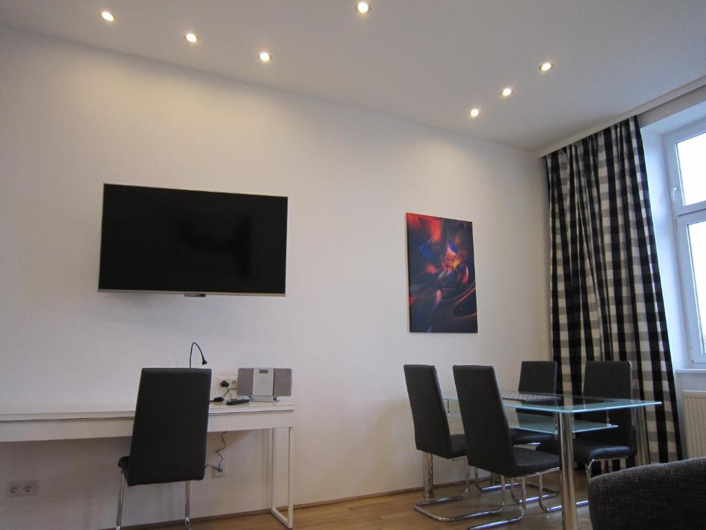 TV a/nebo společenská místnost v ubytování Apartment Nähe Zentrum