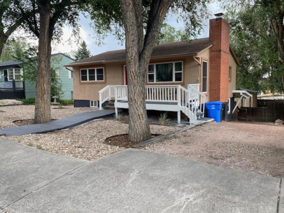 North of Sodermann Park Centrally Located 2/1 Upstairs of House - Housity