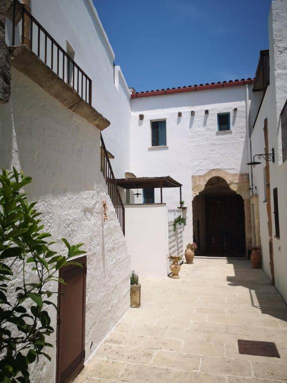 The building in which the holiday home is located