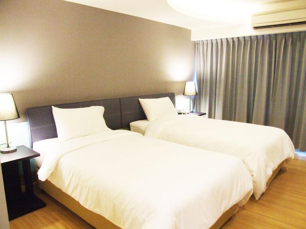 Grand Tower Inn Sathorn Hotel Bangkok Updated 21 Prices Grand Tower Inn Sathorn Hotel Bangkok Updated 21 Prices