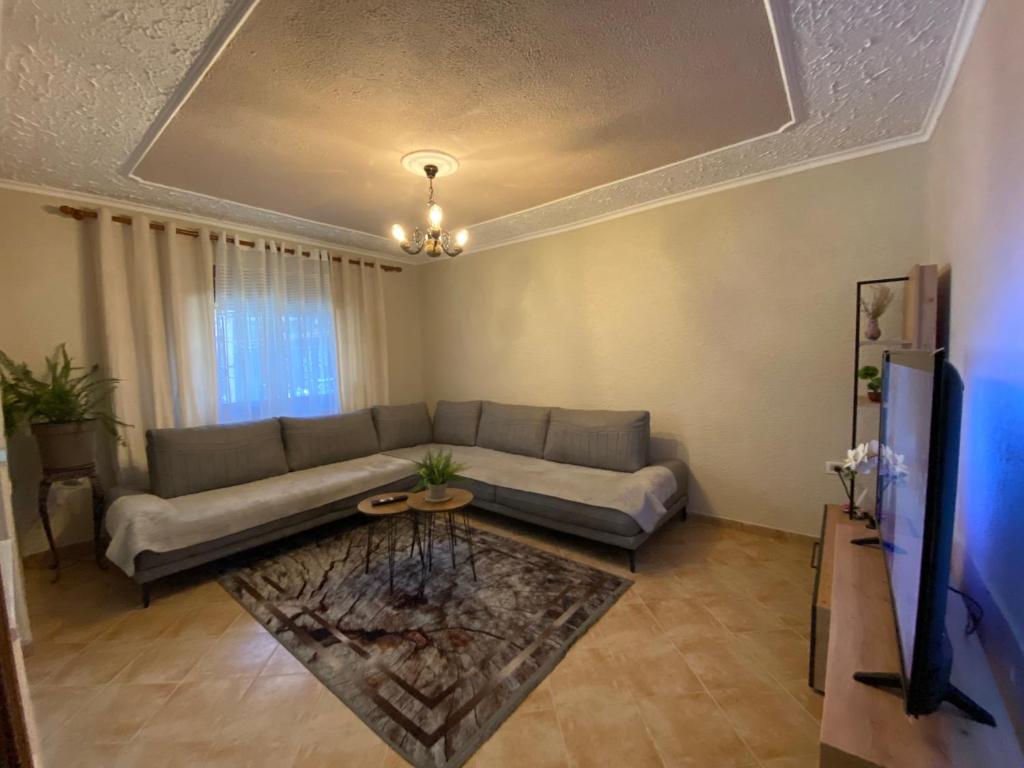 Lucas Apartment 2 - Image 8