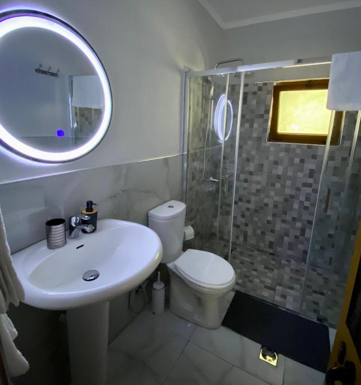 Lucas Apartment 2 - Image 13