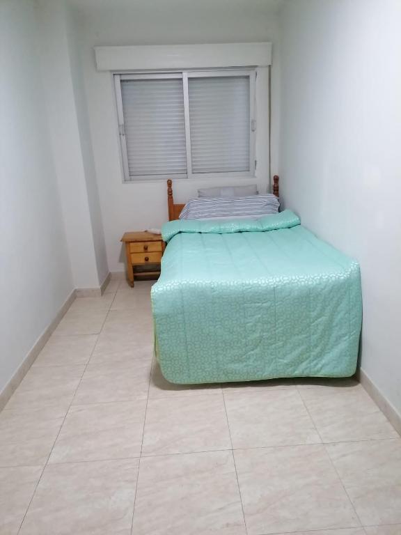 Habitacion individual en Granada, Granada – Precios ...