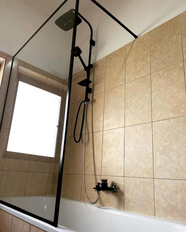 Un baño de Hotel Ambasador Garden