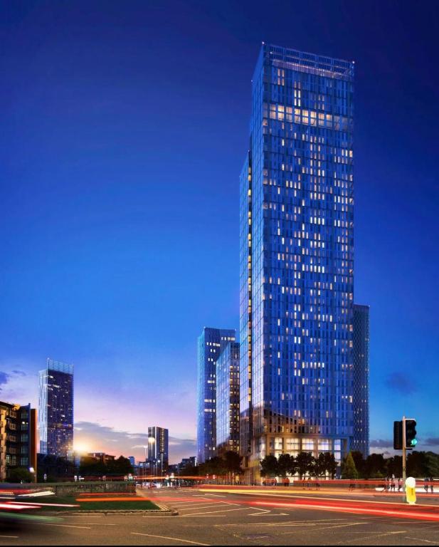 Brand New Luxury Manchester City Centre 2 Bed Apartment Skyline Views - Hizvo