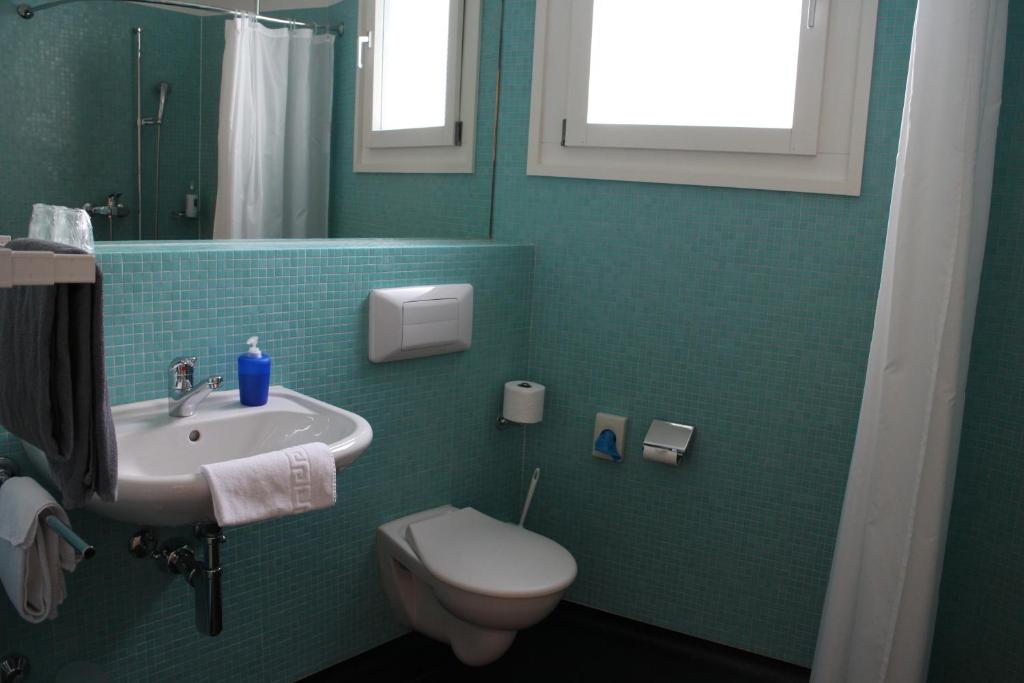Vannituba majutusasutuses Seminar-Hotel Rigi am See
