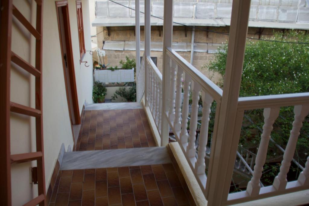 Balkón nebo terasa v ubytování Medieval Rose Guest House