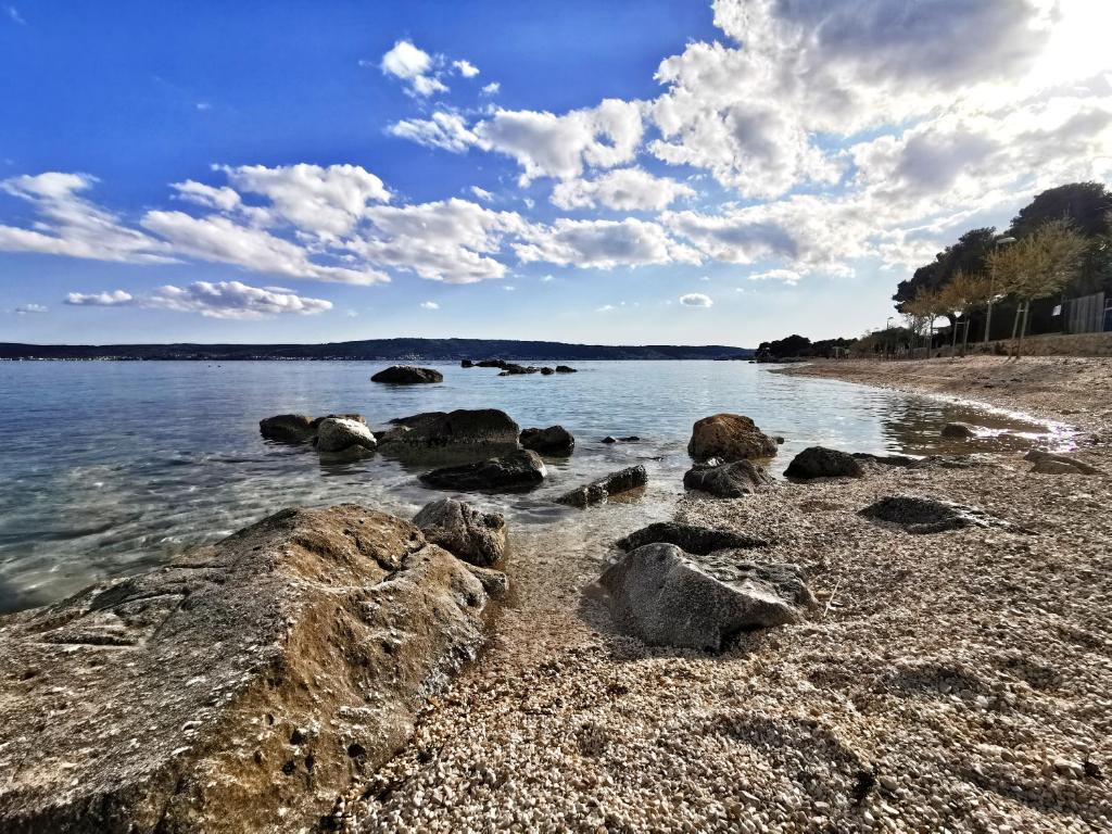 Fotografia z galérie ubytovania Studio apartman Gili v destinácii Kaštela