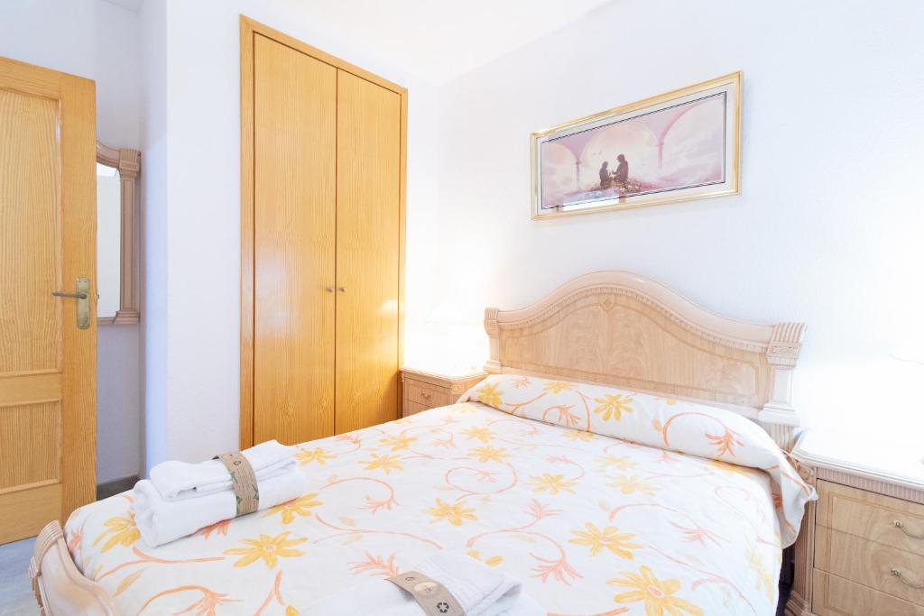 Posteľ alebo postele v izbe v ubytovaní Global Properties, Apartamento 2 dormitorios en Canet d'en Berenguer