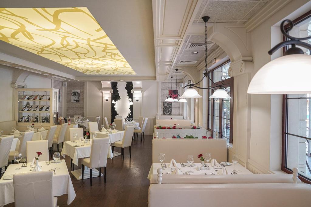 Restaurace v ubytování GRIFID Arabella Hotel - Ultra All inclusive & Aquapark