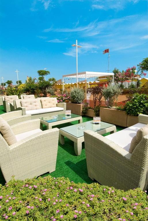 Posezení v ubytování Hotel Des Nations - Vintage Hotel sul mare