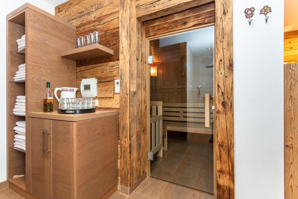 Kuchyň nebo kuchyňský kout v ubytování Brandstatthof Leogang