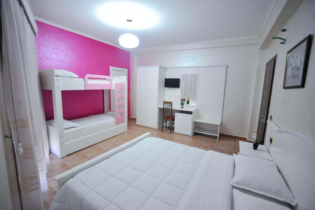Iliria Internacional Hotel - 