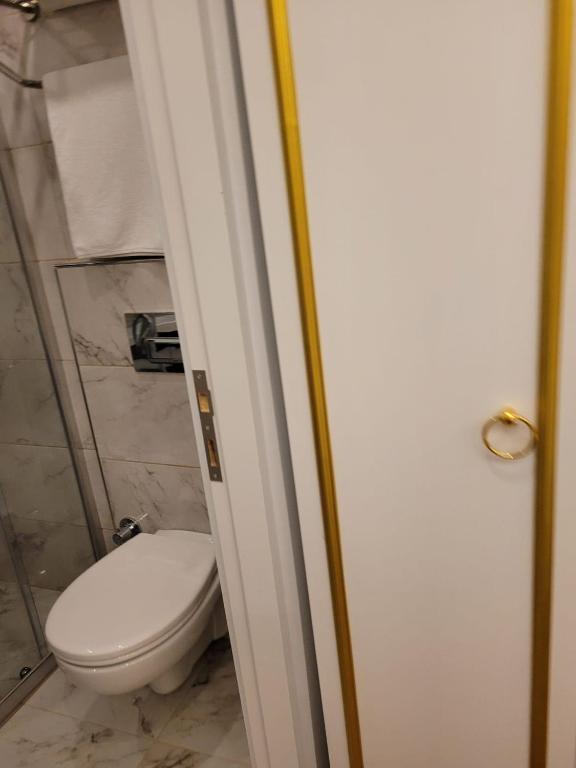 Koupelna v ubytování Mr BEYAZ HOTEL