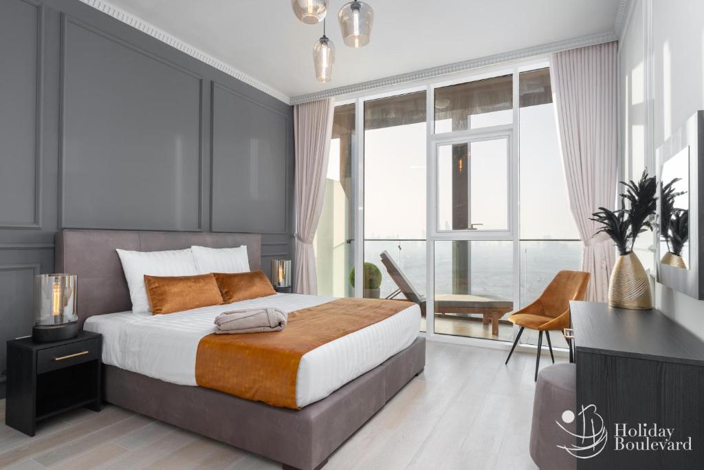 Holiday Boulevard – One Bedroom Apartment with Sofa Bed, Pool, Gym, Balcony Views