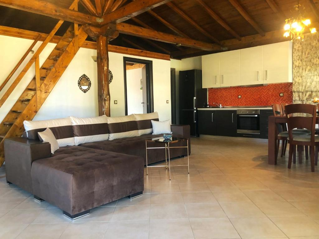 Elisabeth Luxury Villas