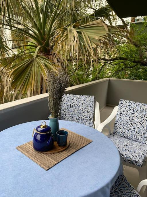 LÜKS TEMİZ EV.MARMARİS DENİZE 150 METRE. GENİŞ 1+1