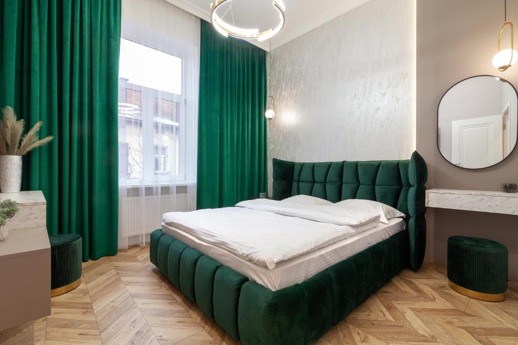 LEOGRAND Apartments on Horodotska 45 фото 2