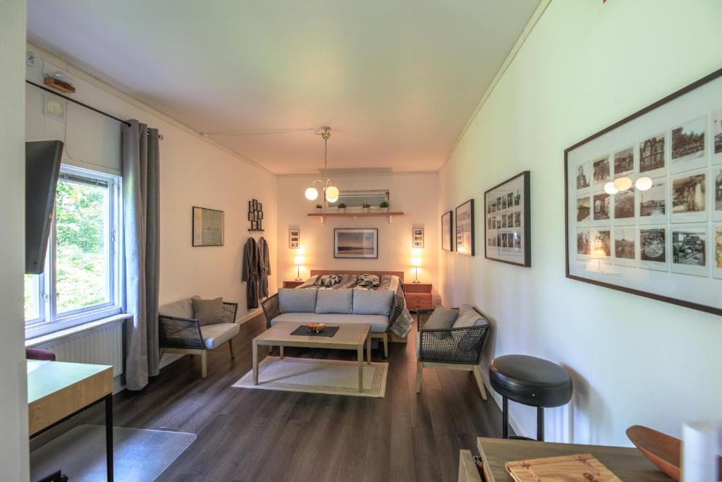 Posezení v ubytování Brukshotellet Skinnsberg