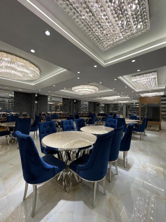 Restaurace v ubytování Maps Inn
