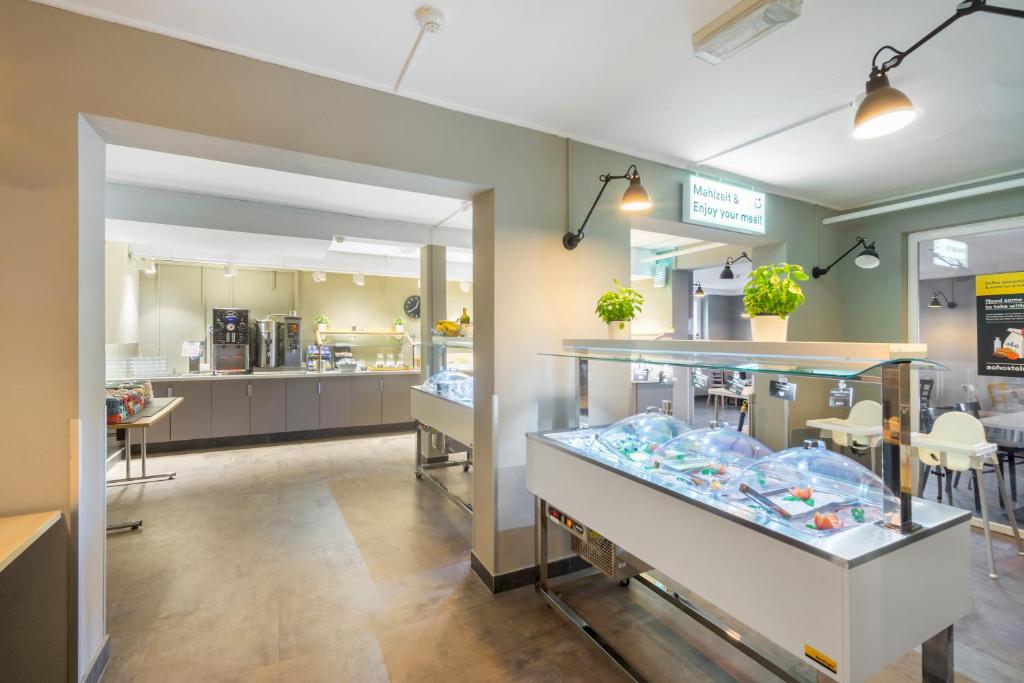 a&o Dresden Hauptbahnhof - Resim 26