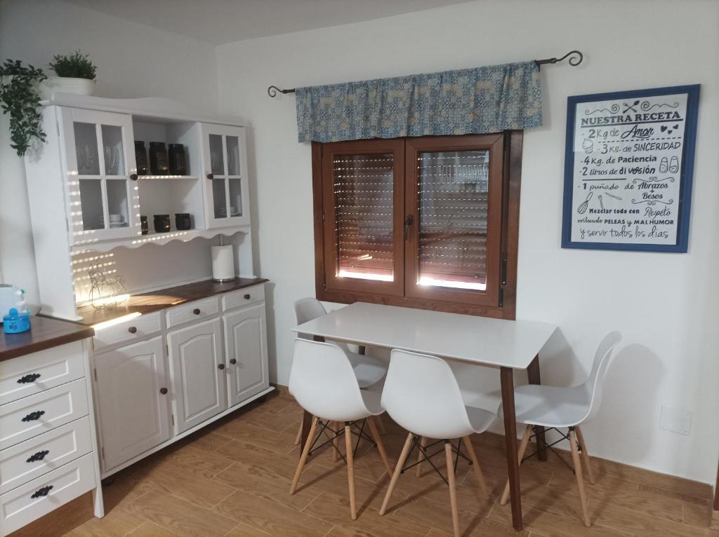 Kuchyň nebo kuchyňský kout v ubytování Casa La Piedra