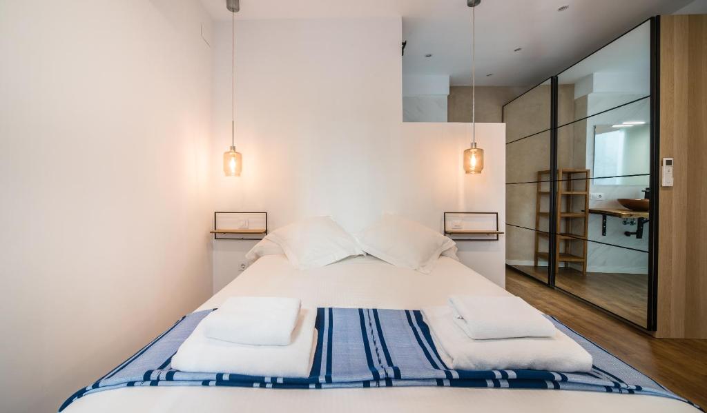 REY DE SEVILLA FLATS - Duplex Museo