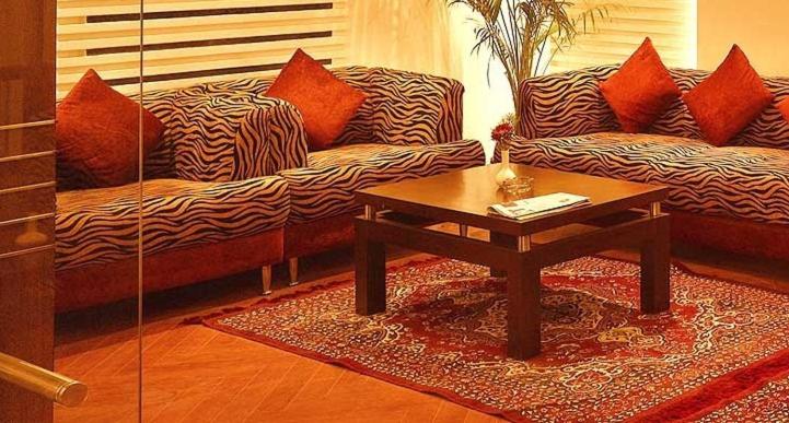 Posezení v ubytování Hotel Hindusthan International, Varanasi
