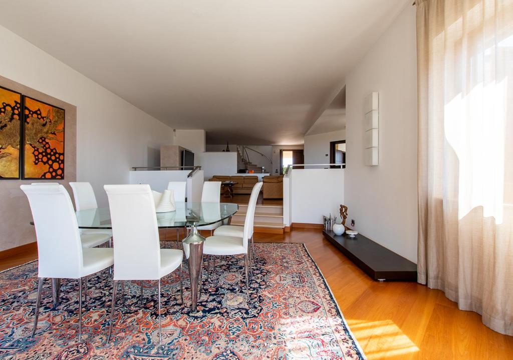 Część wypoczynkowa w obiekcie LANGA SUNSET VILLA