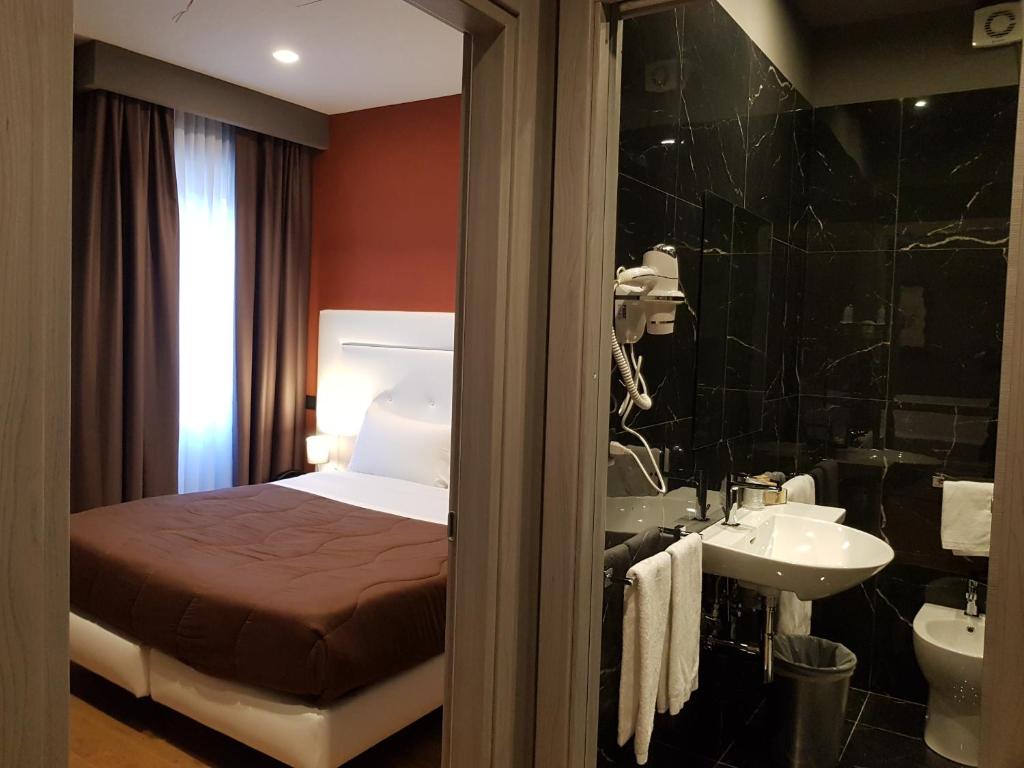 Hotel Europa Art Caserta - Driepersoonskamer