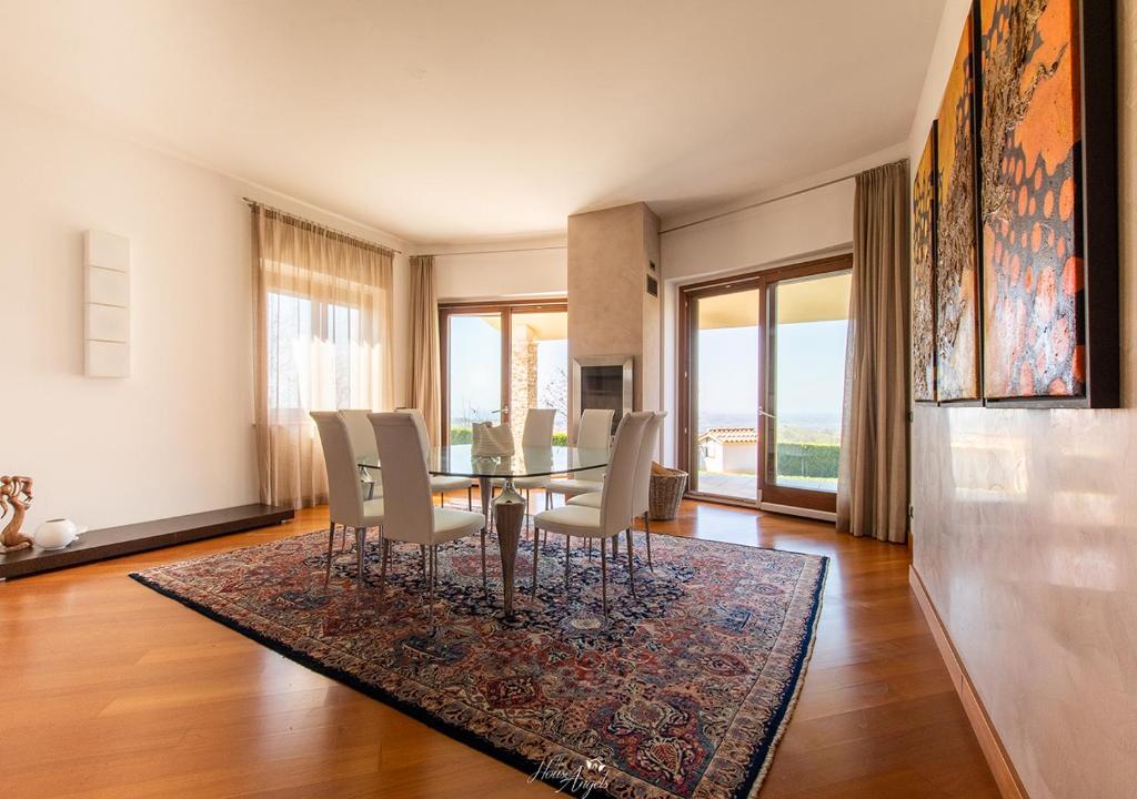 Część wypoczynkowa w obiekcie LANGA SUNSET VILLA