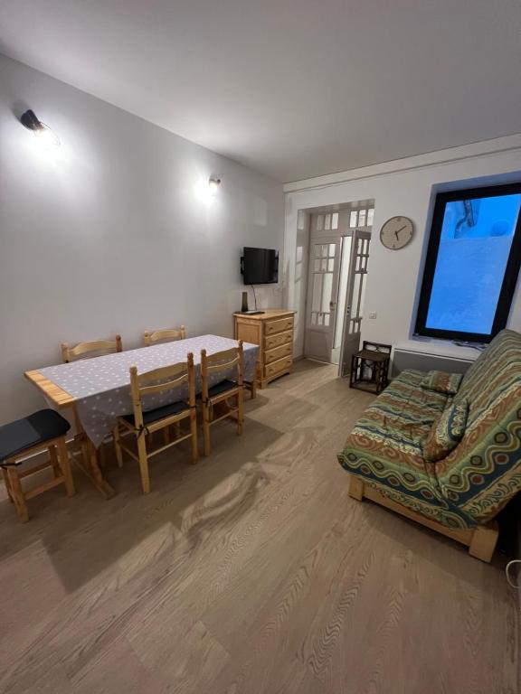 Bel Appartement en rez de chaussée - Appartement D'une Chambre