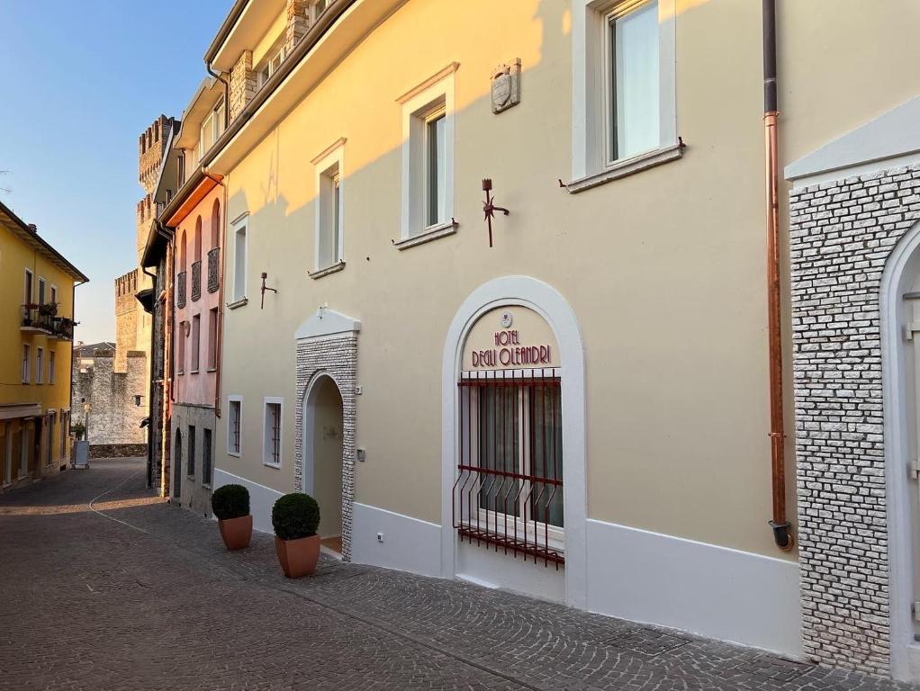 Budova, kde se hotel nachází