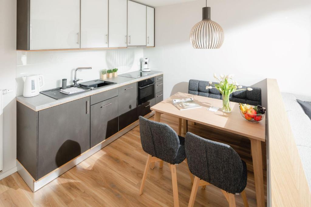 Kuchyň nebo kuchyňský kout v ubytování Apartmenthaus B3